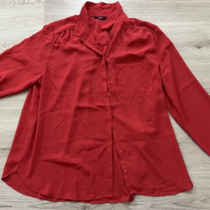 ROOD HEMD LANGE MOUWEN